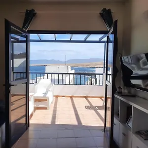 Gran Terraza Con Muy Bonitas Vistas Caleta de Caballo
